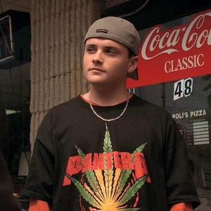 Meet your Posher, Dillon